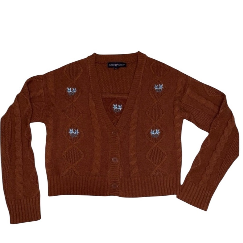 EUC Women’s Crop top/Cardigan Almost Famous Brown Embroidered Knit - Picture 2 of 6